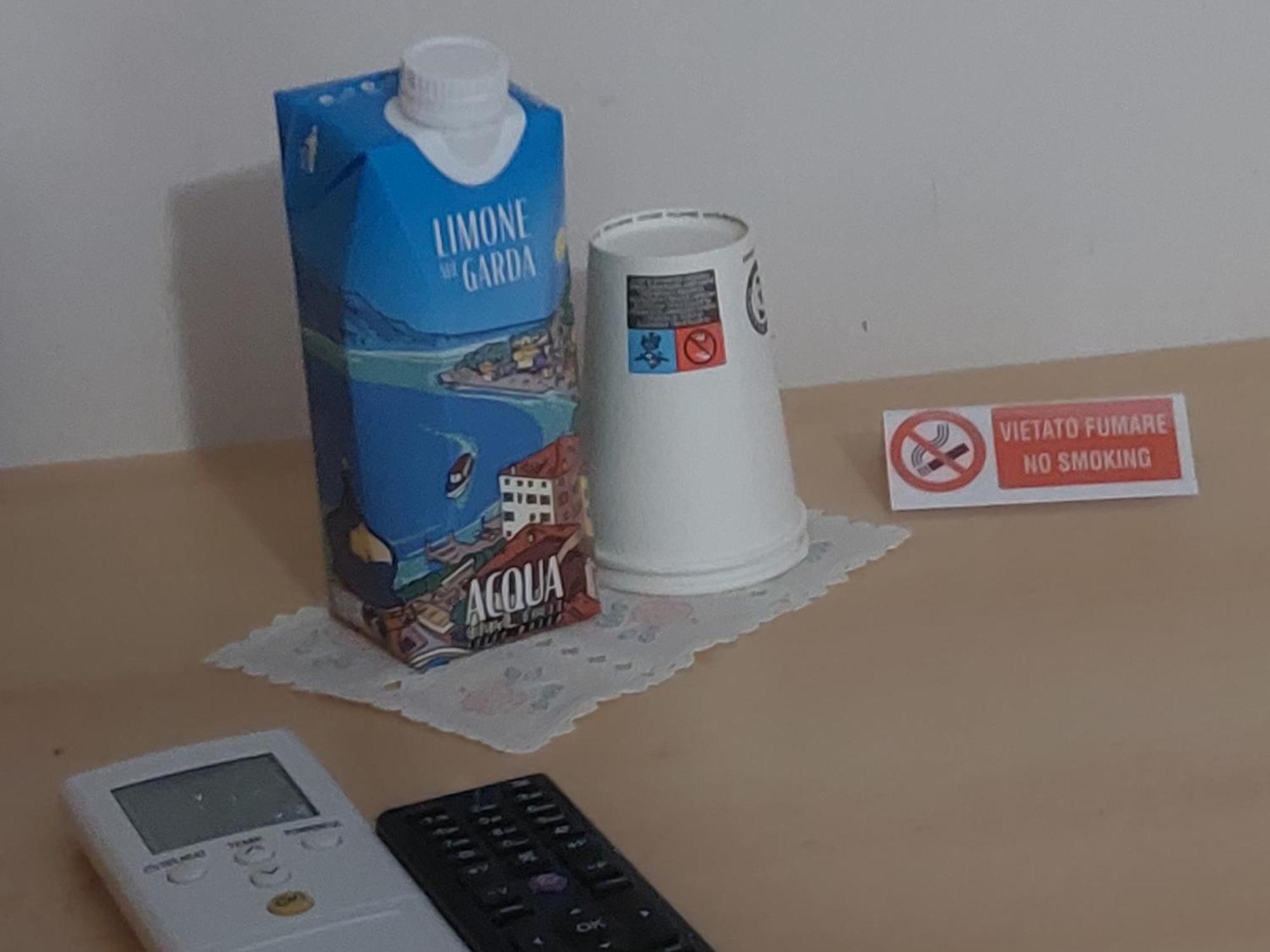 Hotel Villa Grazia Лимоне сул Гарда Екстериор снимка
